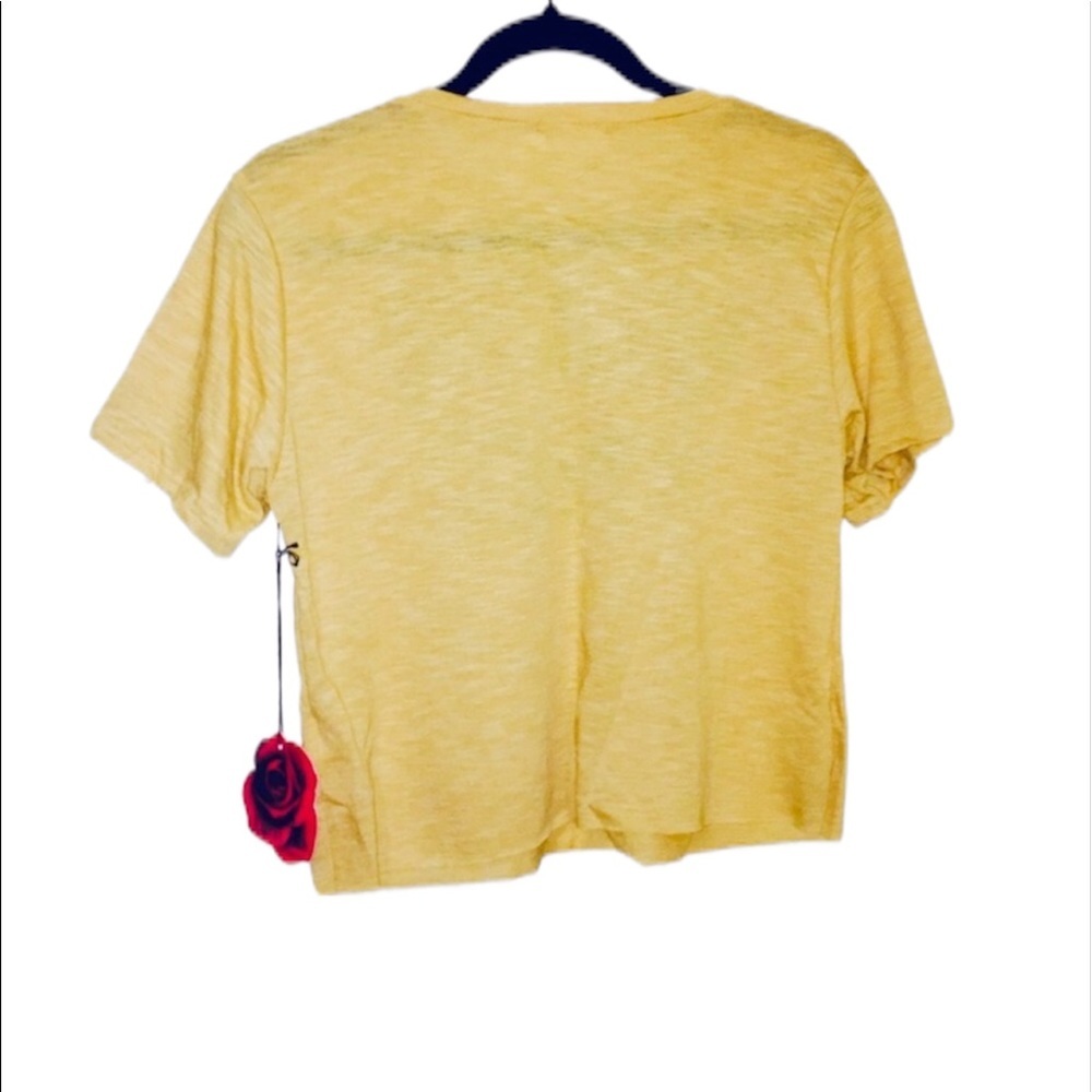 🔥Last One🔥 NWT Trendy Yellow Weekend Vibes Rose Short Sleeve Crop Top - Picture 2 of 5